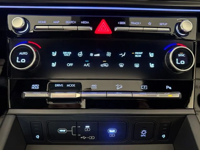 Used 2025 Black Hyundai Calligraphy image 17