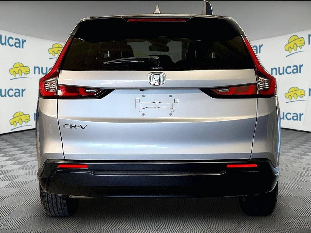 Used 2023 Silver Honda EX image 5
