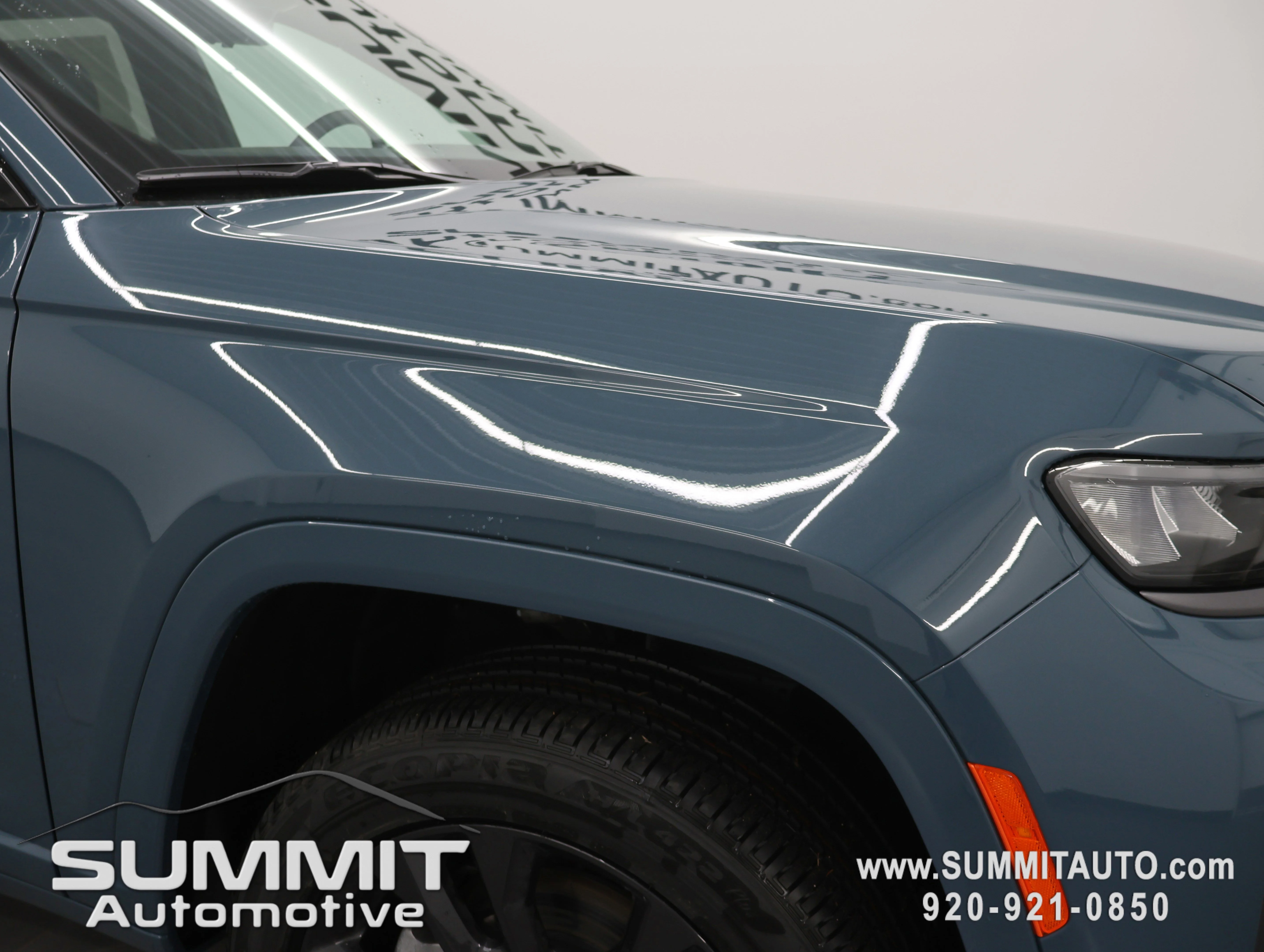New 2026 Steel Blue Exterior Paint Jeep Limited image 28