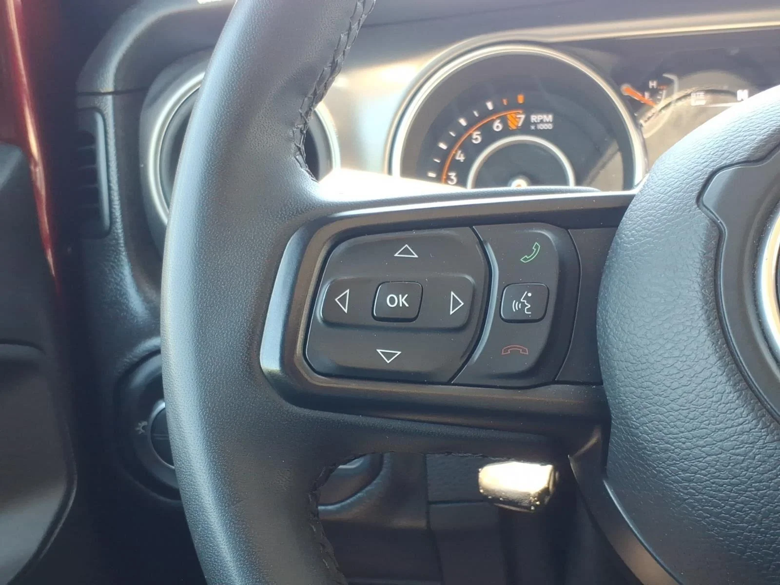 Used 2022 Snazzberry Pearlcoat Jeep Sport image 25