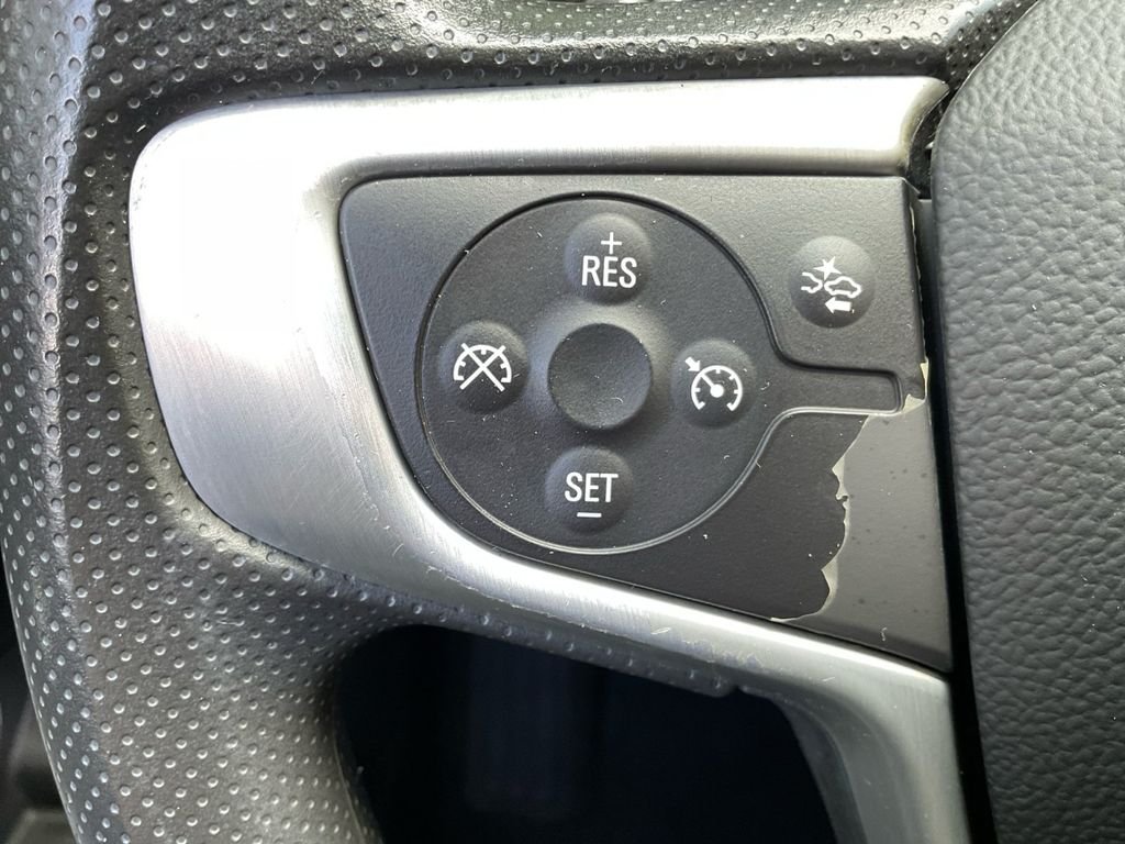 Used 2022 Black GMC SLE image 35