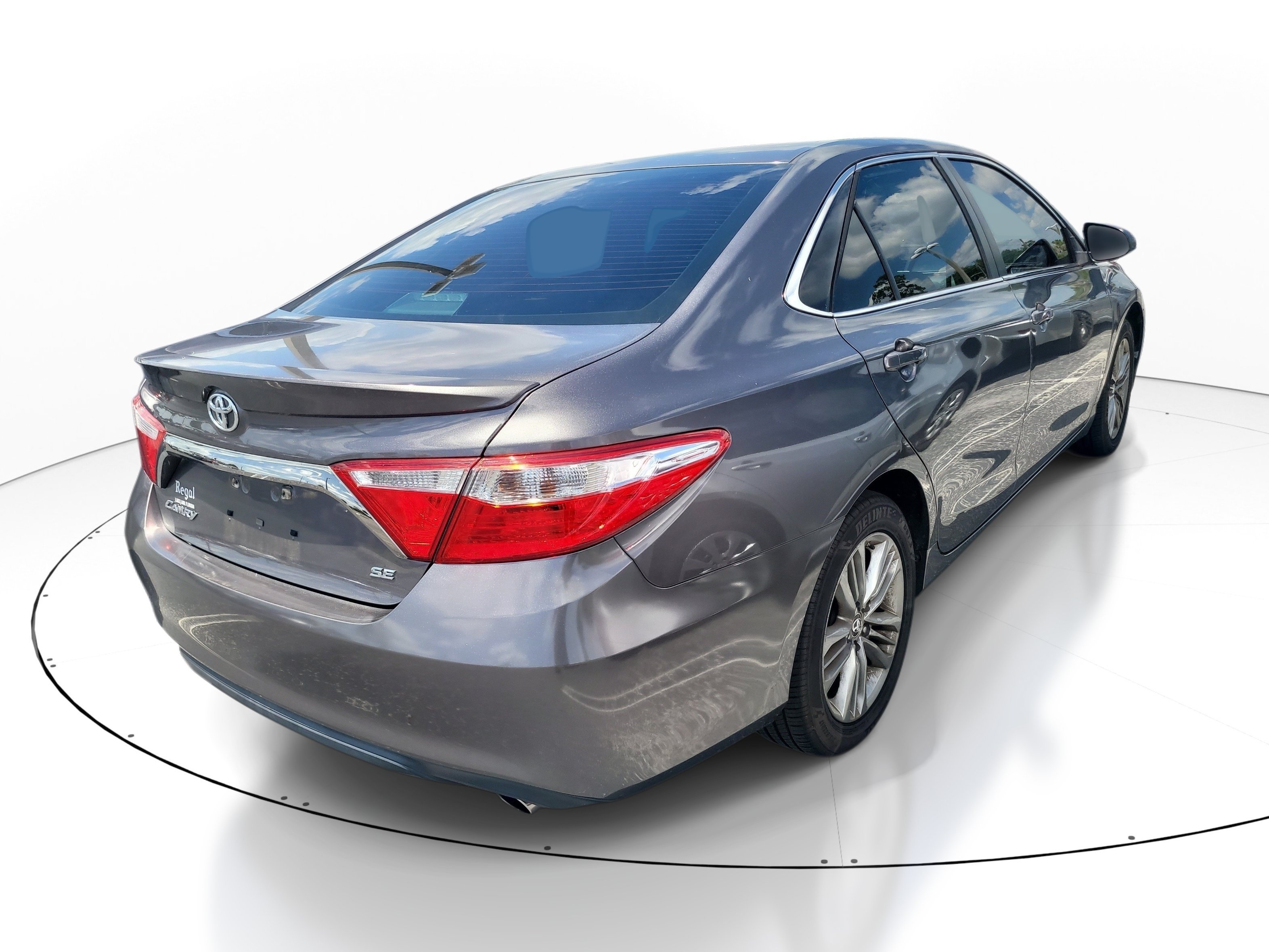 Used 2016 Predawn Gray Mica Toyota XLE image 6