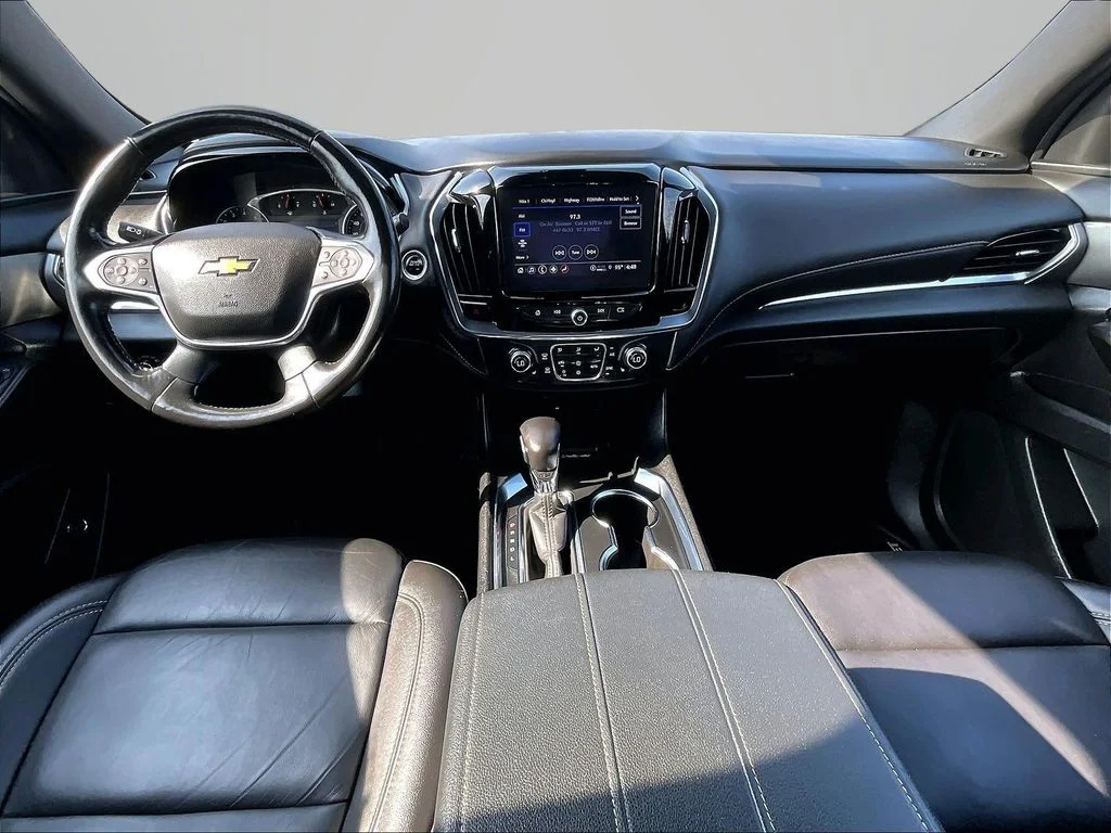 Used 2022 Green Chevrolet LT Leather image 17
