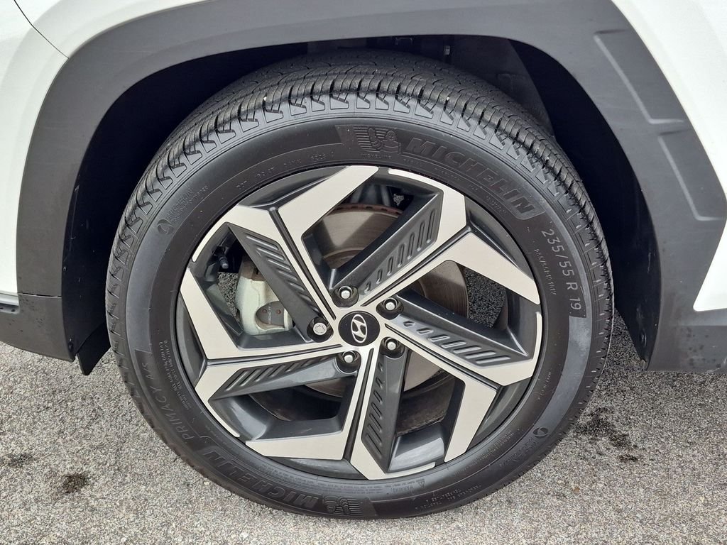 Certified Used 2024 White Hyundai SEL image 9