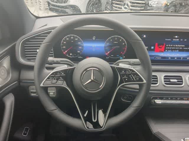 Used 2025 Black Mercedes-Benz GLE 580 image 24