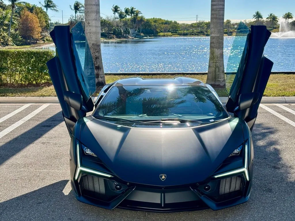 Used 2025 Black Lamborghini  image 3
