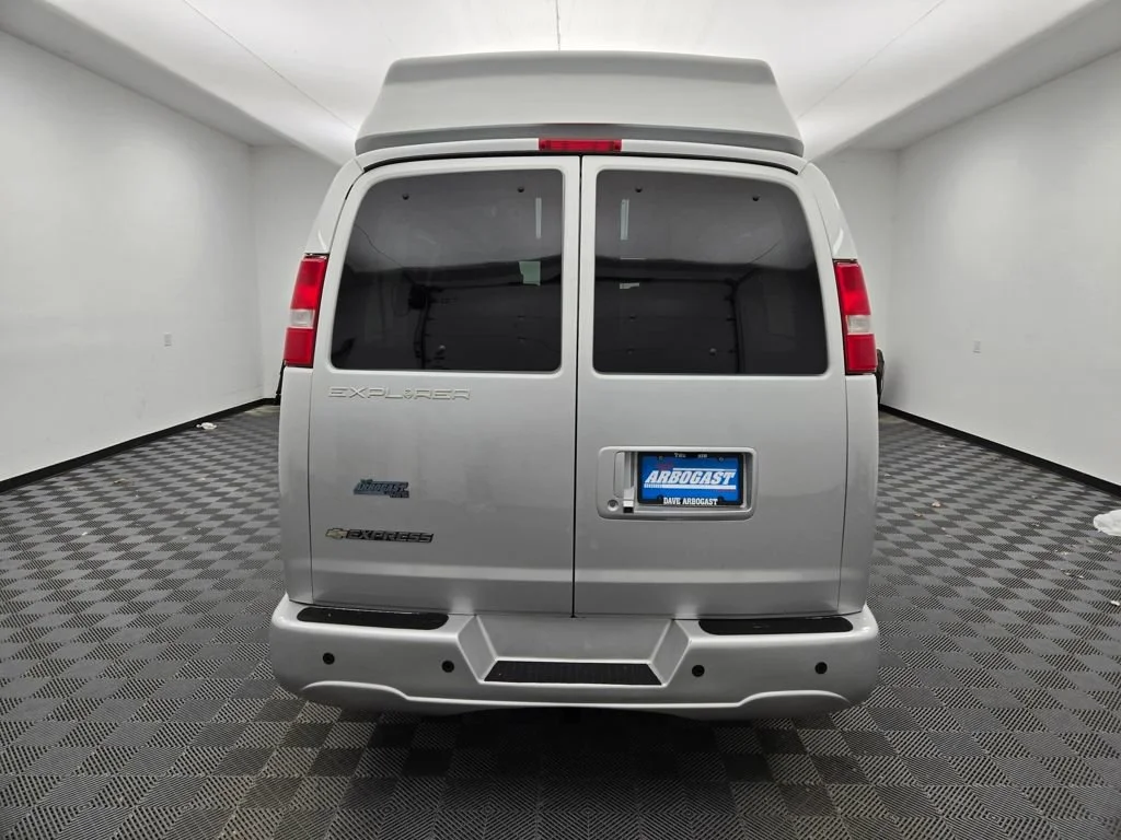 2021 Chevrolet Express Cargo Work Van - Photo 3