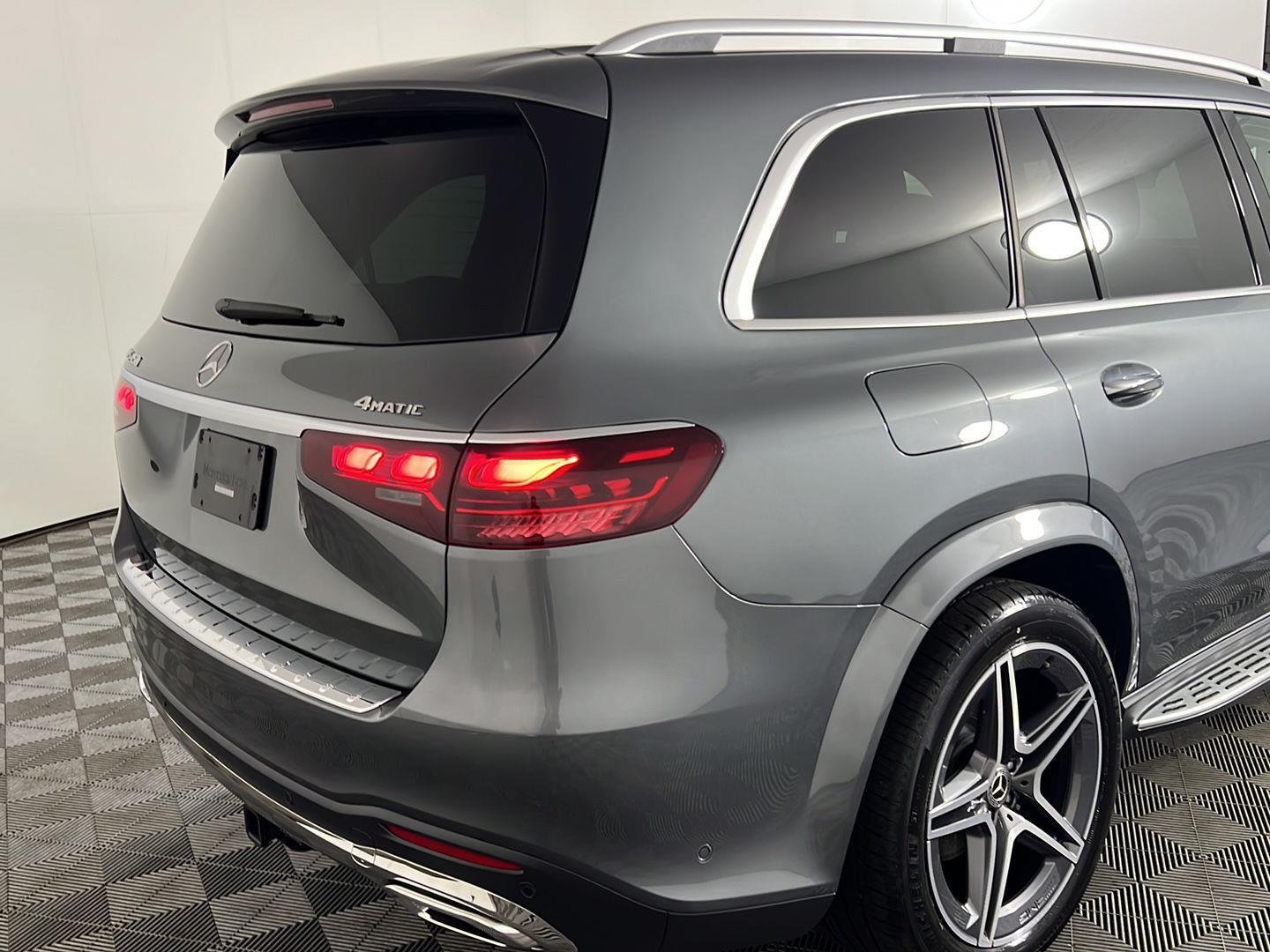 Certified Used 2026 Selenite Grey Metallic Mercedes-Benz GLS 450 image 23