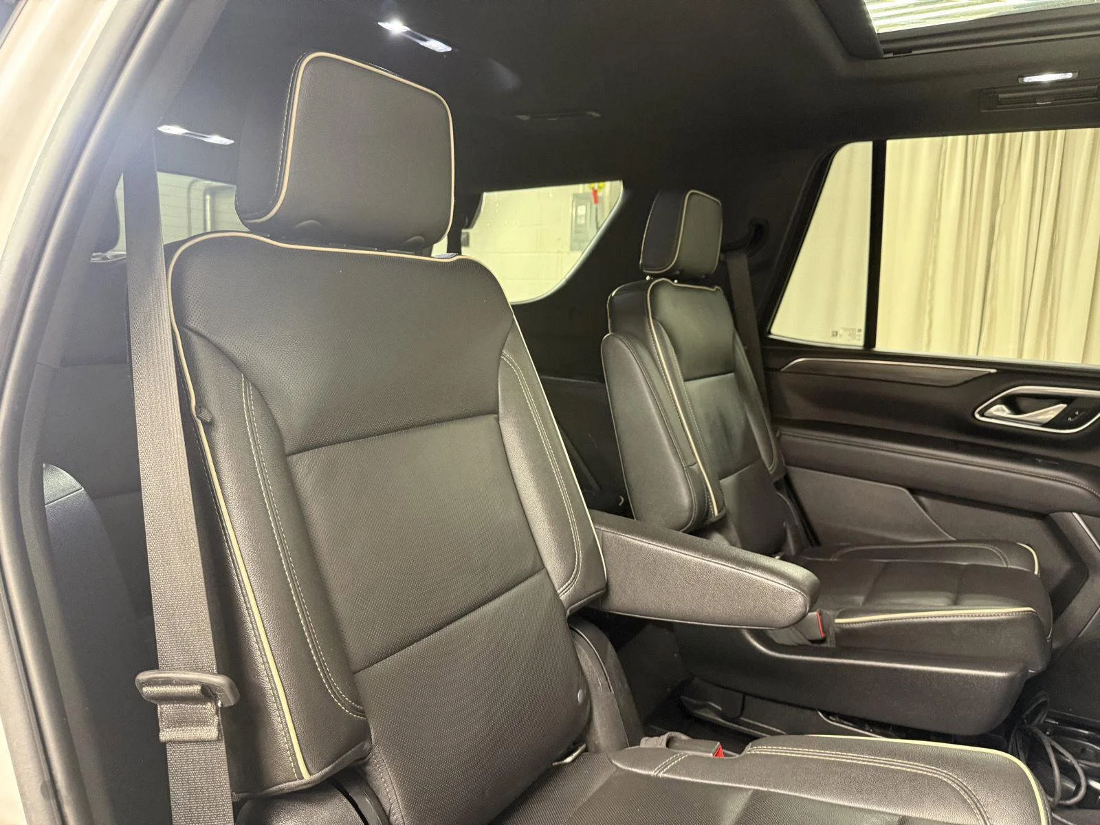 Used 2021 White GMC SLT image 36
