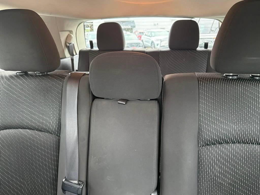 Used 2017 Gray Dodge SE image 16