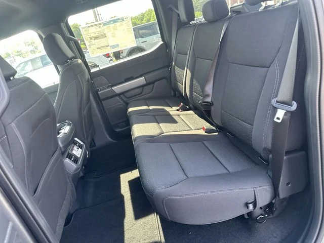 New 2026 Gray Ford XLT image 25