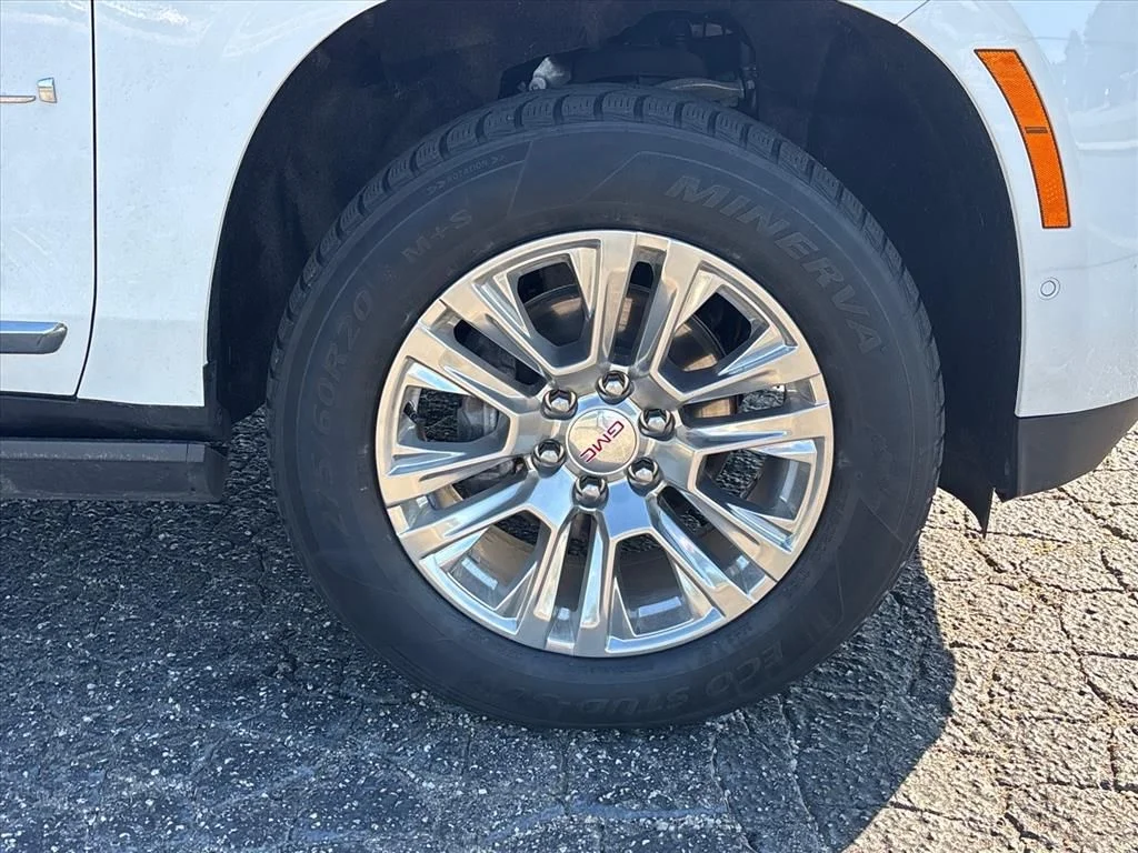Used 2026 White GMC Denali image 10