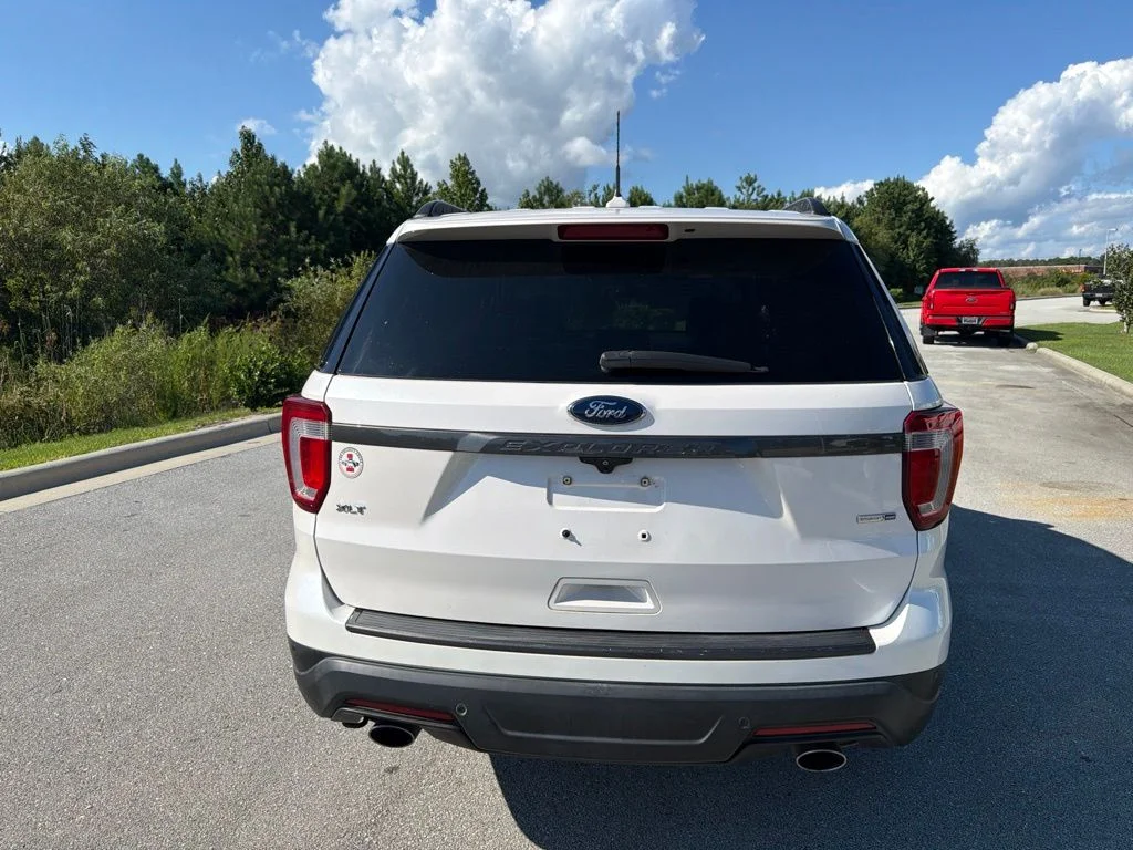 Used 2019 White Ford XLT image 4