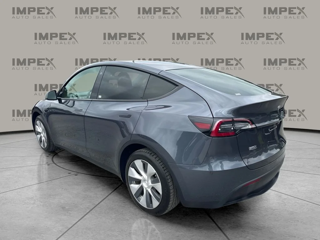 Used 2020 Gray Tesla Long Range image 3
