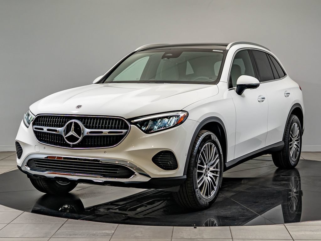 New 2027 Polar White Mercedes-Benz GLC 300 image 1