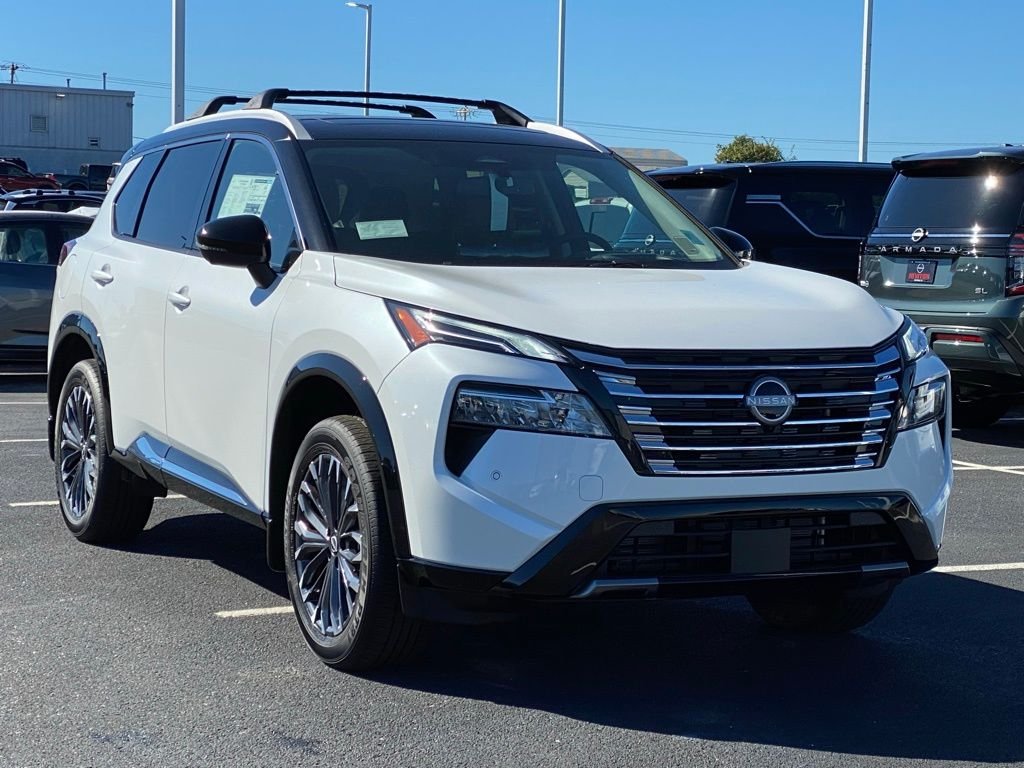2026 Nissan Rogue Platinum - Photo 2