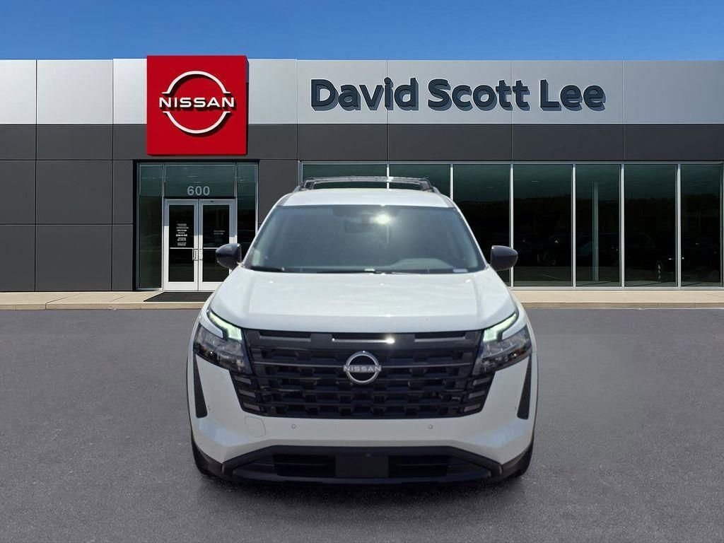 New 2026 Everest White Pearl TriCoat Nissan SV image 2