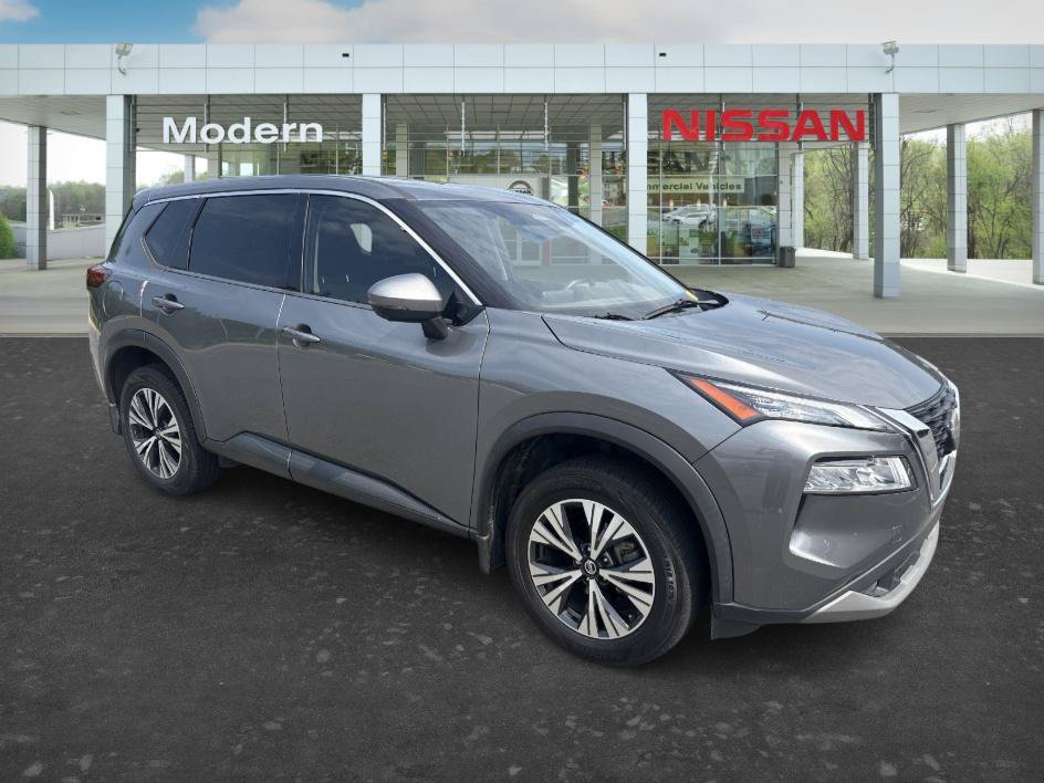 Used 2021 Gun Metallic Nissan SV image 7