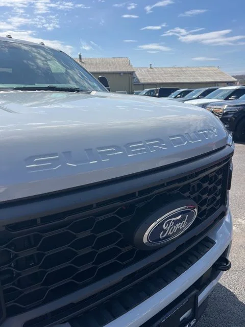 New 2026 Avalanche Ford F-350® XL image 18