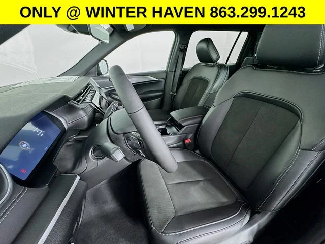 Used 2025 Black Jeep Altitude X image 19