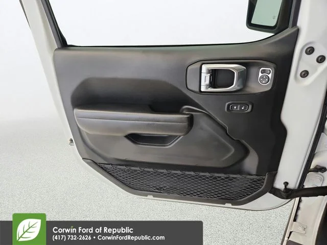 Used 2021 Bright White Clearcoat Jeep Unlimited Rubicon image 20