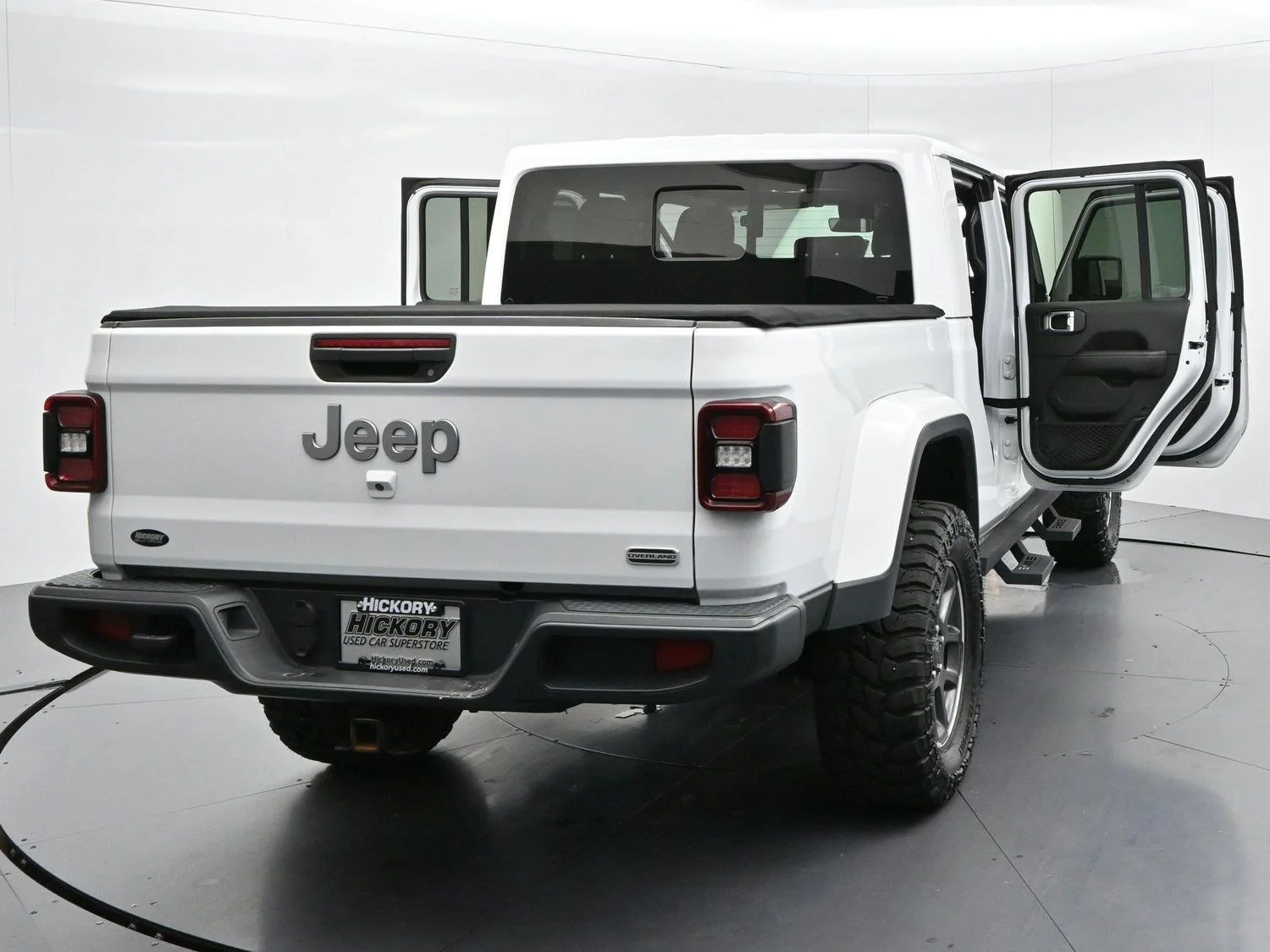 Used 2020 Bright White Clearcoat Jeep Overland image 38