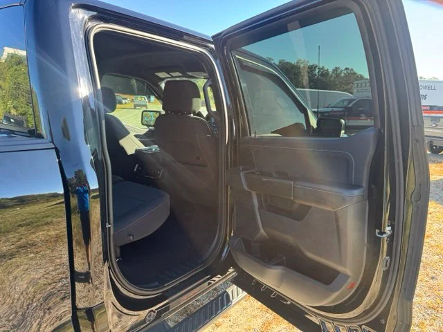 Used 2022 Black Ford XLT image 14