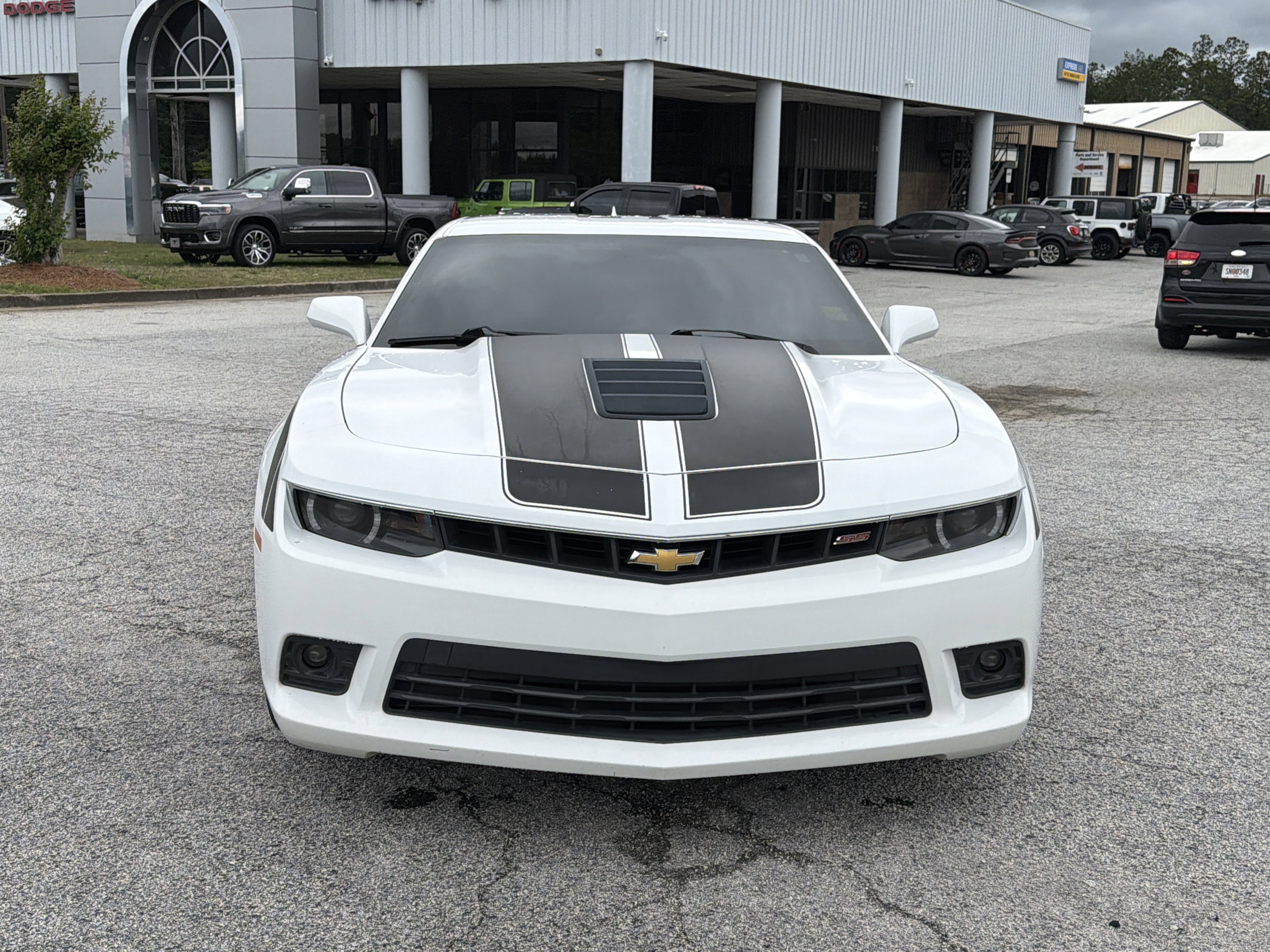 Used 2015 Summit White Chevrolet SS image 3