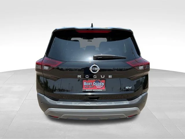 Used 2021 Black Nissan SV image 7