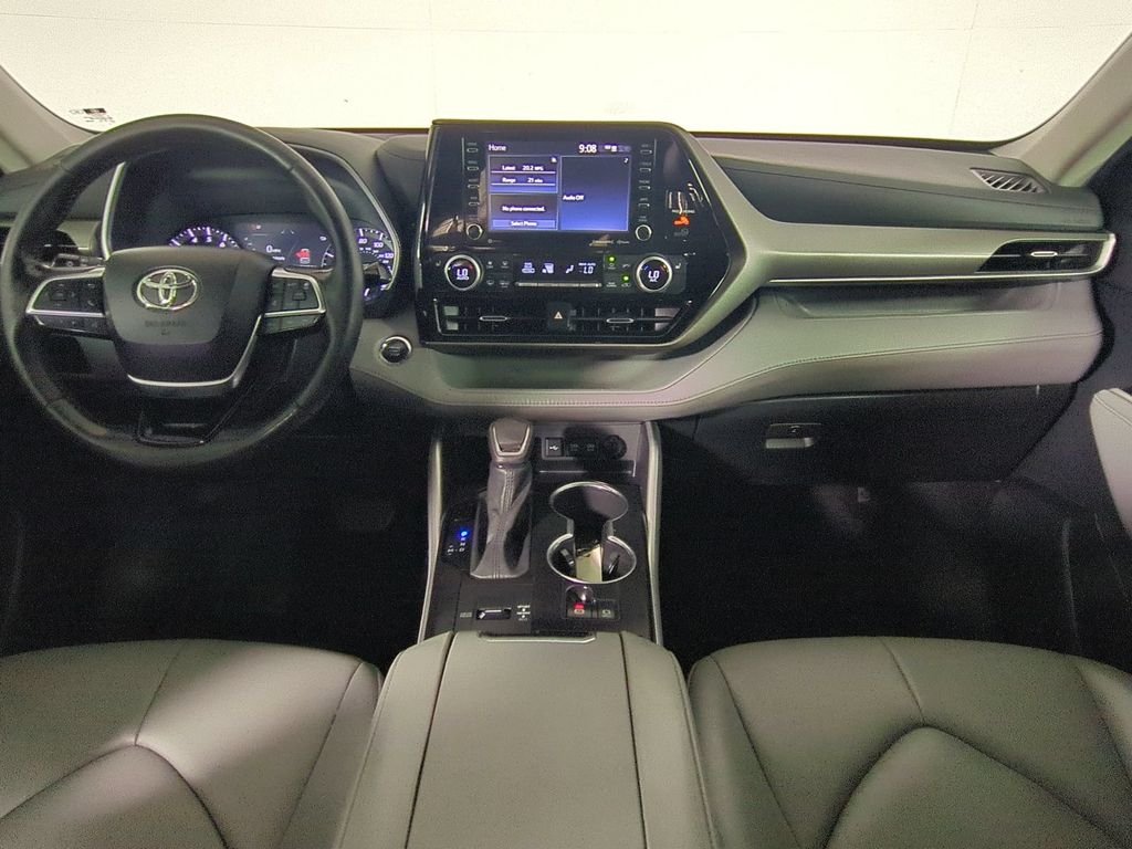 2021 Toyota Highlander XLE - Photo 19