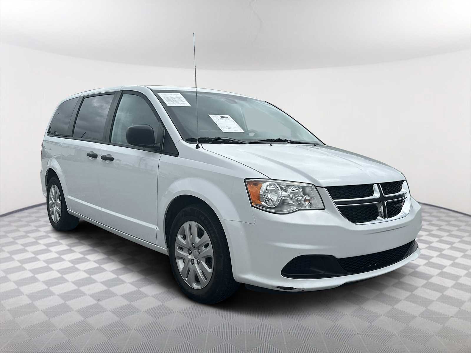 2019 Dodge Grand Caravan SE's photo