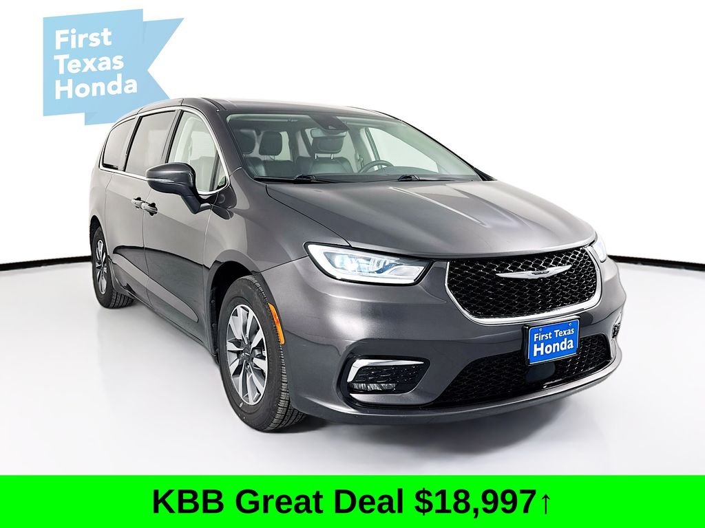 2023 Chrysler Pacifica Hybrid Touring L