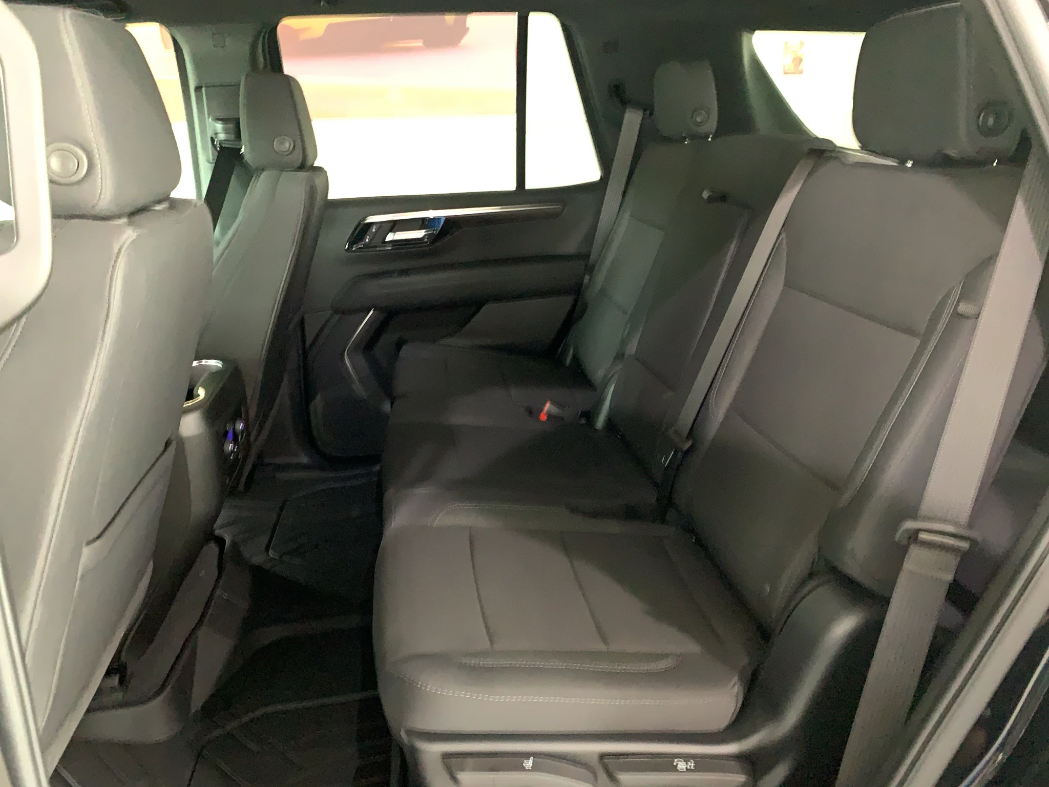 2027 Chevrolet Tahoe LS - Photo 15