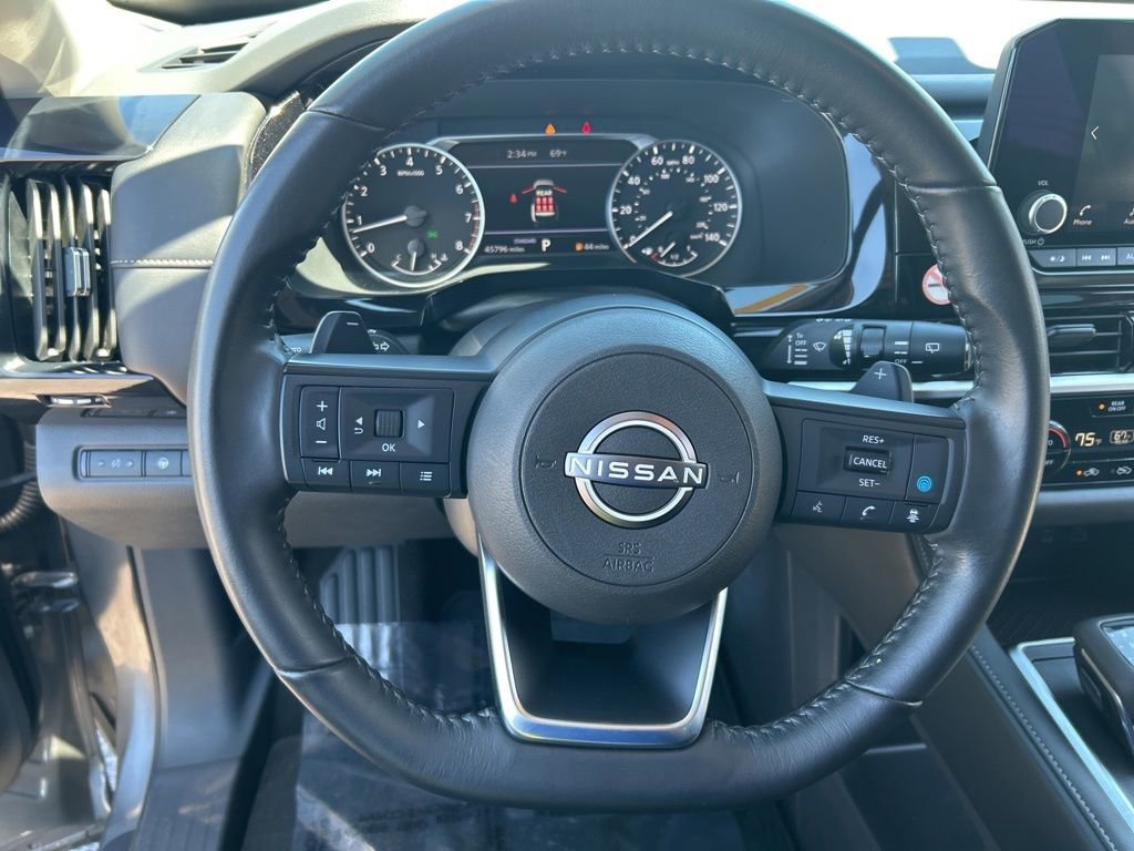 Used 2025 Gray Nissan SV image 14