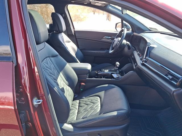 Used 2023 Red Kia X-Pro Prestige image 29