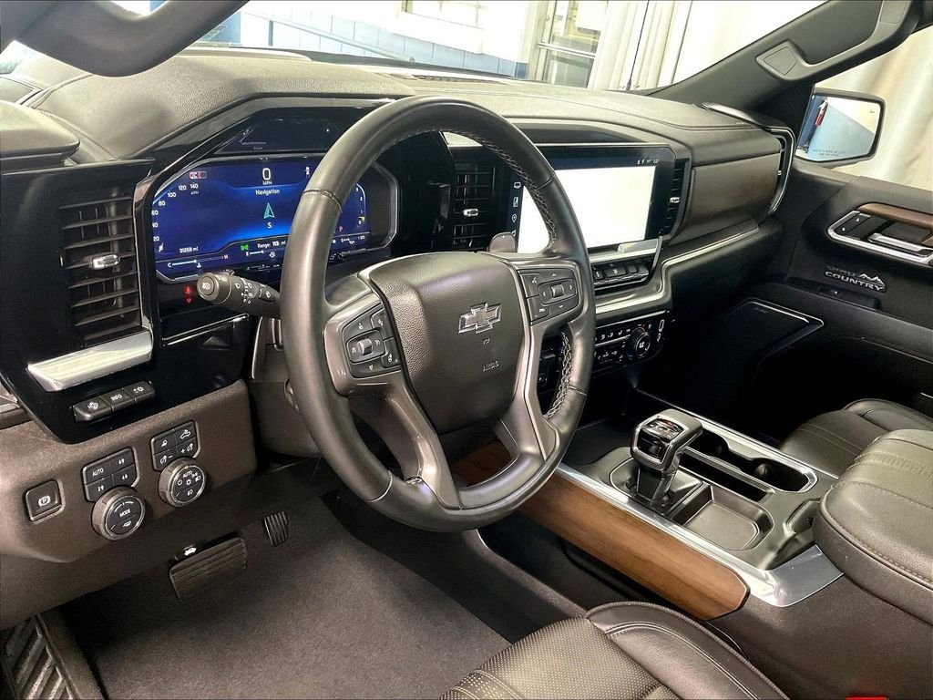 Used 2024 Black Chevrolet High Country image 8
