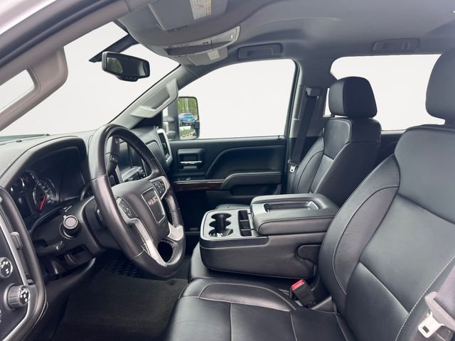 Used 2018 White Frost GMC SLE image 11