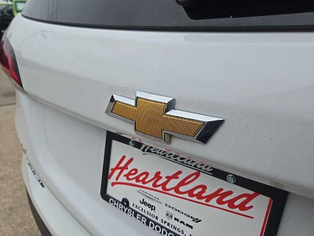 Used 2024 White Chevrolet LT image 22