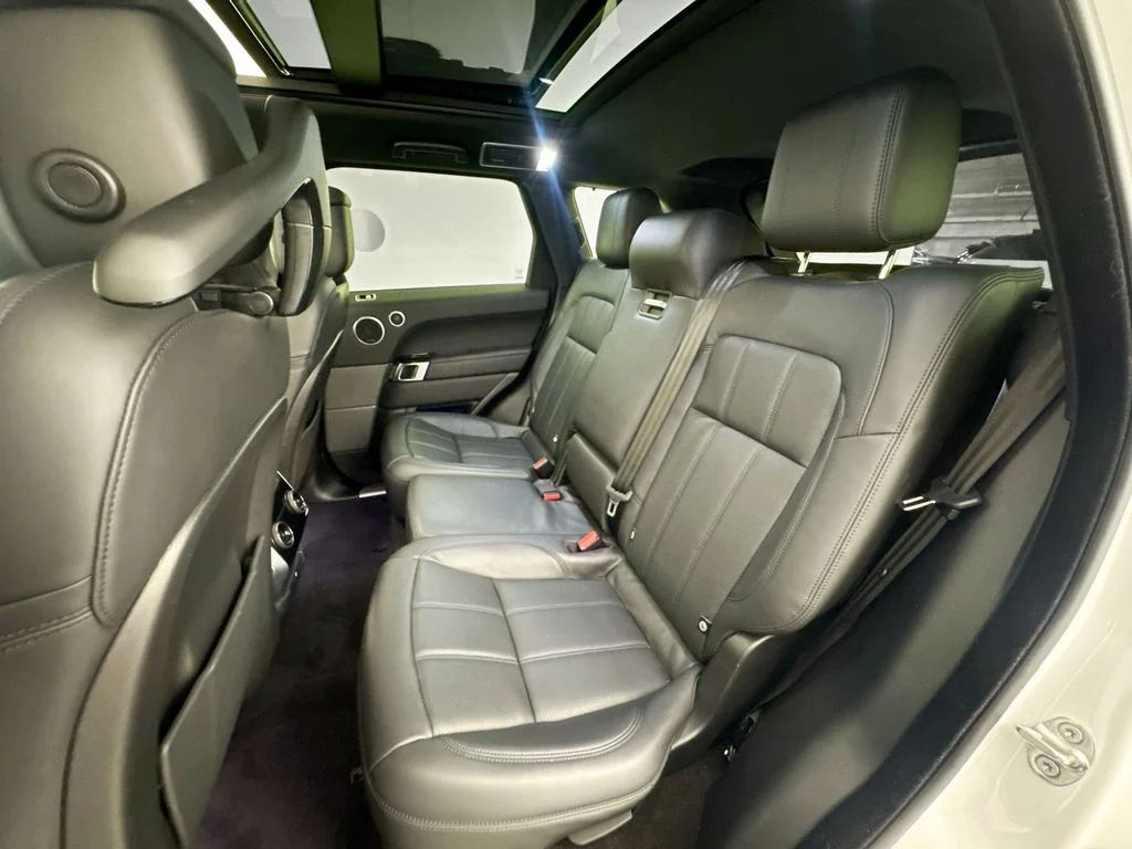 Certified Used 2022 White Land Rover HSE Silver Edition image 25