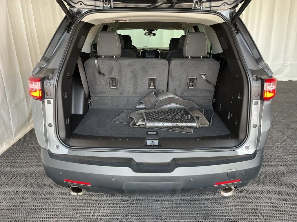 Used 2021 Gray Chevrolet LT image 24
