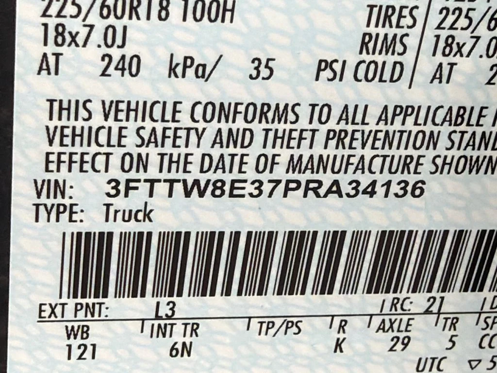 Used 2023 Blue Ford Lariat image 31