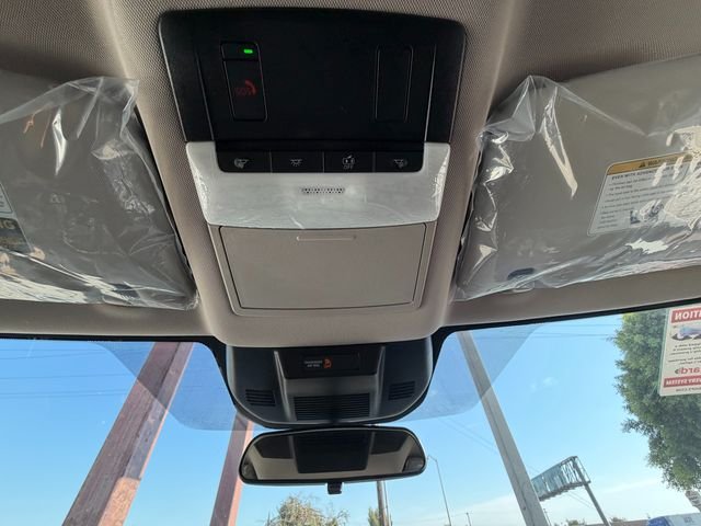 New 2026 Everest White Pearl TriCoat Nissan SV image 25