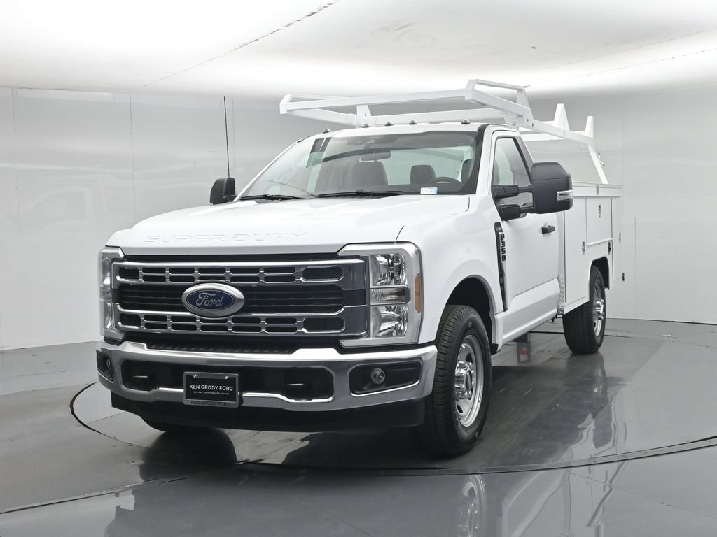 2026 Ford F-350 Super Duty Chassis Cab XL - Photo 57