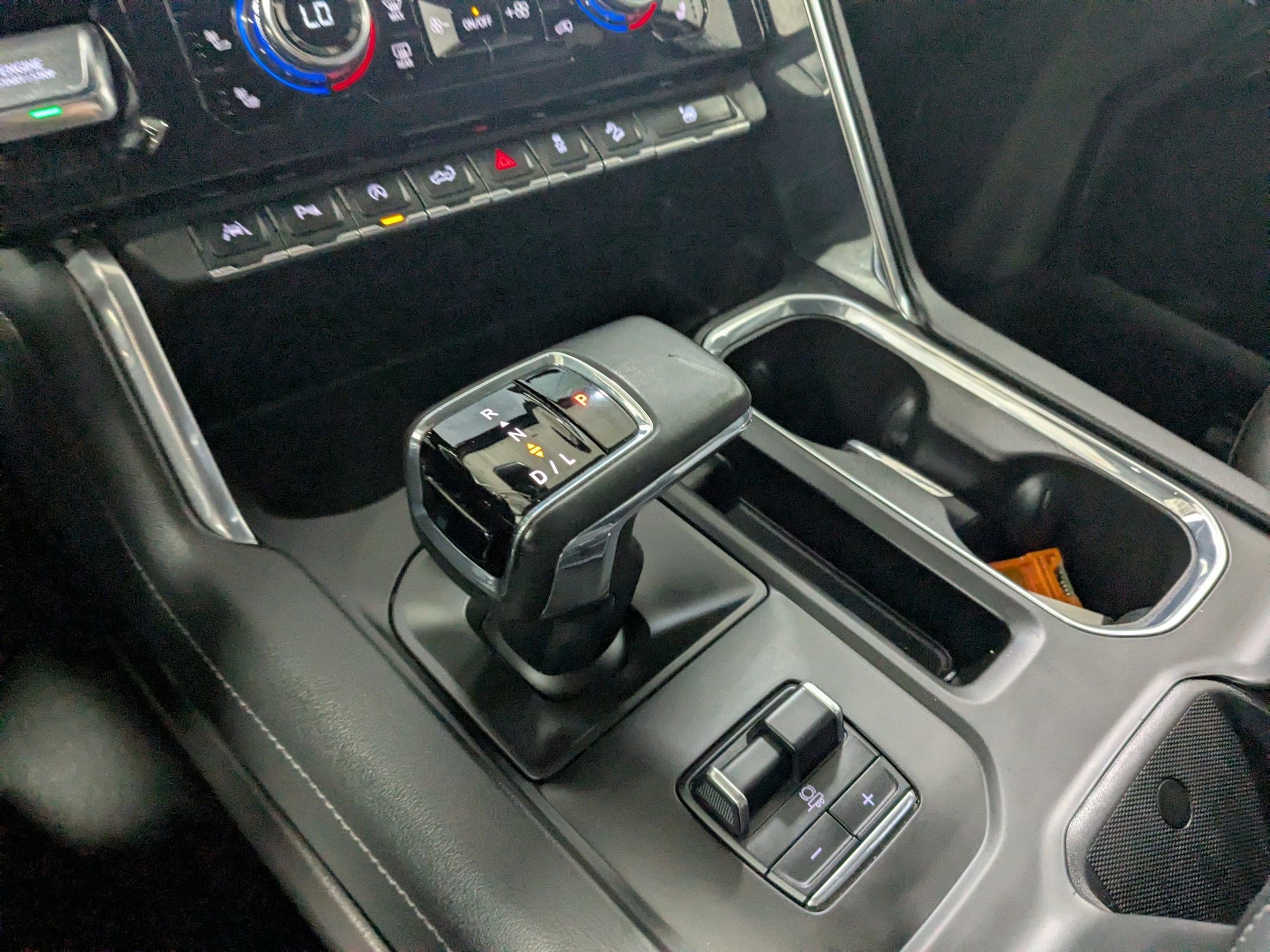 Used 2024 White GMC Denali image 16