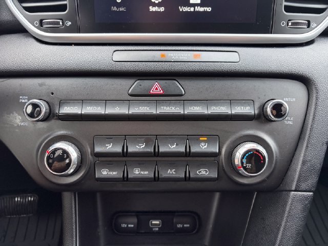 Used 2022 Pacific Blue Kia LX image 16