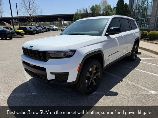 New 2025 Bright White Clear-Coat Exterior Paint Jeep Altitude X image 3