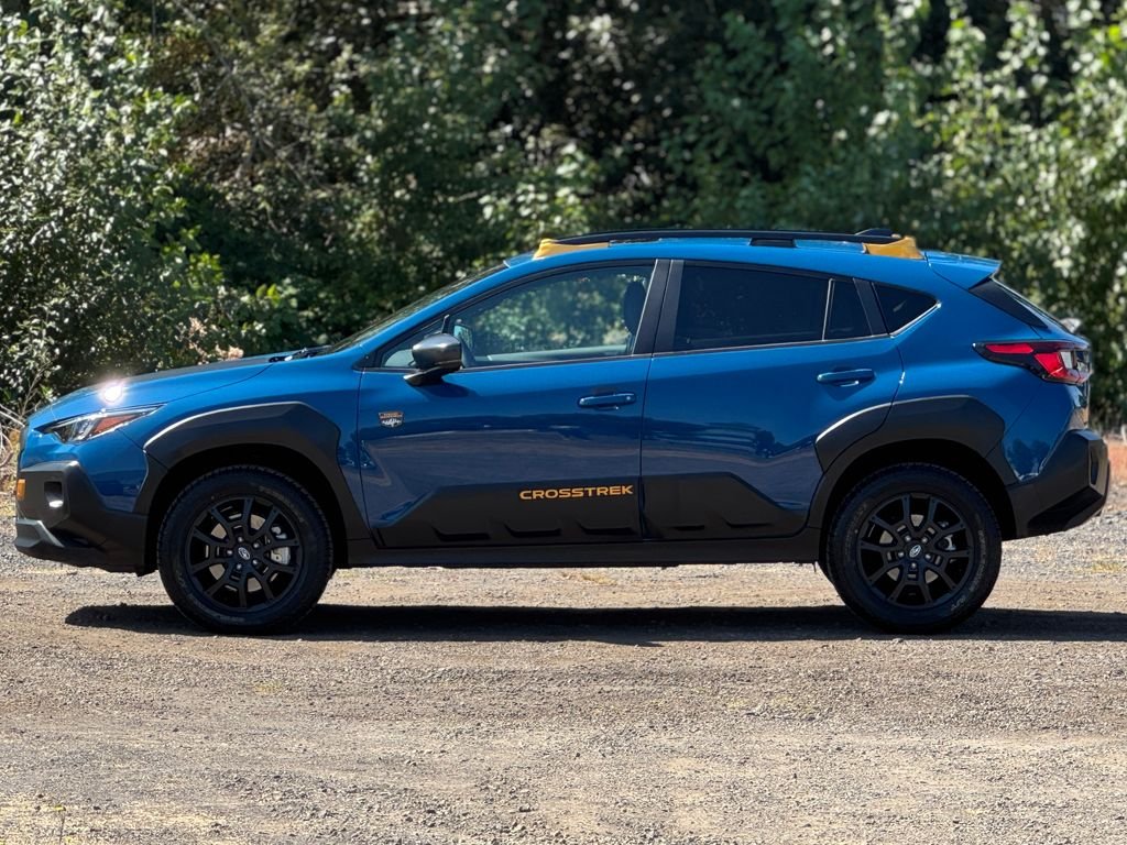 Used 2024 Geyser Blue Pearl Subaru Wilderness image 4