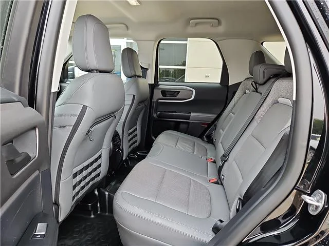 Used 2025 Black Ford Badlands 4x4 image 8