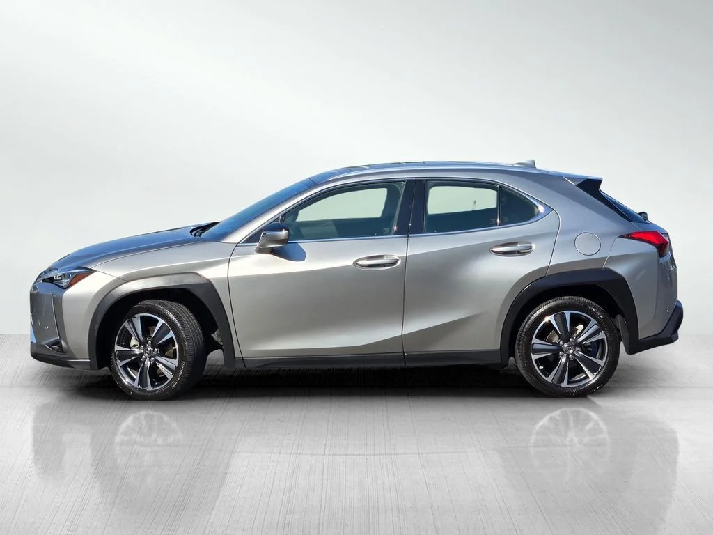 Used 2022 Silver Lexus 250h Base image 7
