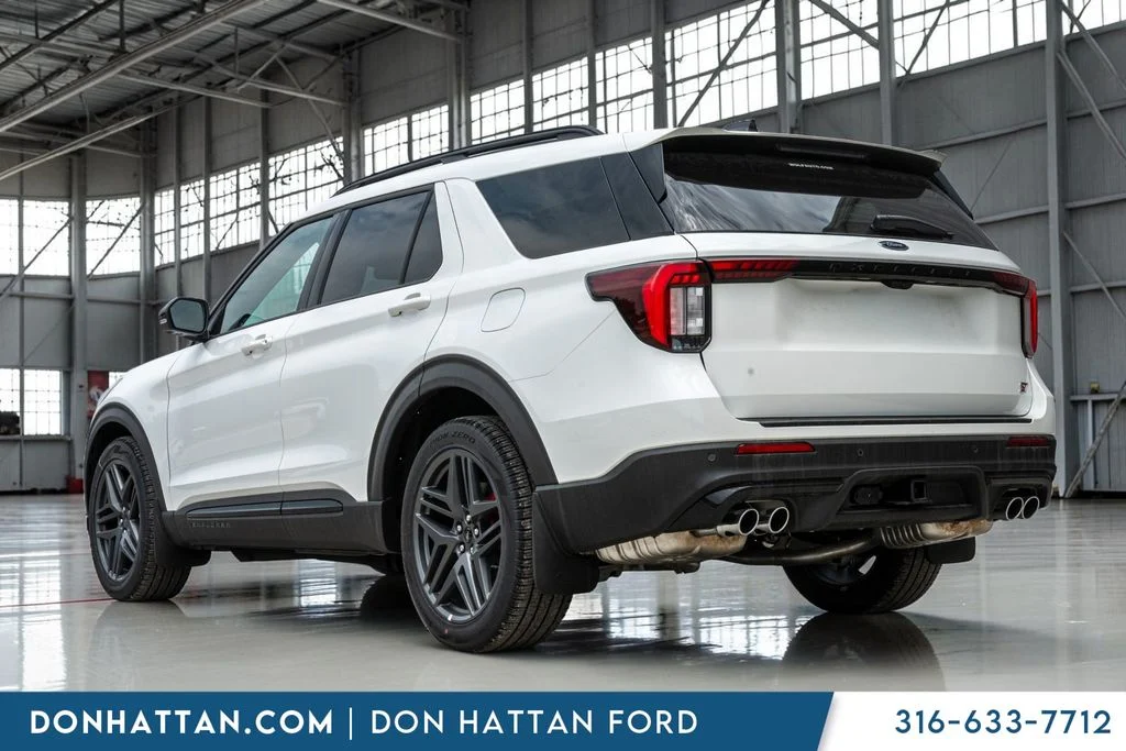 New 2026 Star White Metallic Tri-Coat Ford ST image 37